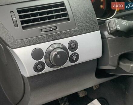 Серый Опель Астра, объемом двигателя 1.6 л и пробегом 195 тыс. км за 4790 $, фото 17 на Automoto.ua