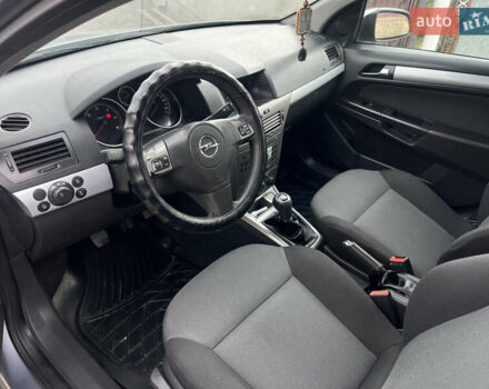 Опель Астра 2006 в Тернополе на Automoto.ua Серый Опель Астра, объемом двигателя 1.2 л и пробегом 300 тыс. км за 3999 $, фото 39 на Automoto.ua