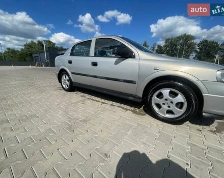 Серый Опель Астра, объемом двигателя 1.4 л и пробегом 320 тыс. км за 4000 $, фото 6 на Automoto.ua