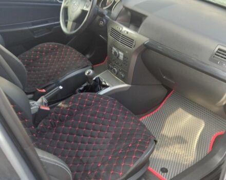 Серый Опель Астра, объемом двигателя 1 л и пробегом 240 тыс. км за 4200 $, фото 1 на Automoto.ua