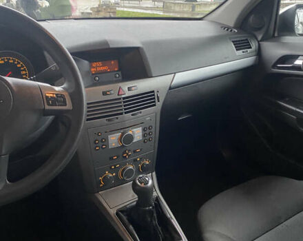 Сірий Опель Астра, об'ємом двигуна 1.6 л та пробігом 180 тис. км за 4450 $, фото 21 на Automoto.ua