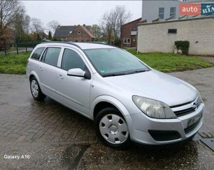 Серый Опель Астра, объемом двигателя 1.8 л и пробегом 218 тыс. км за 4500 $, фото 1 на Automoto.ua