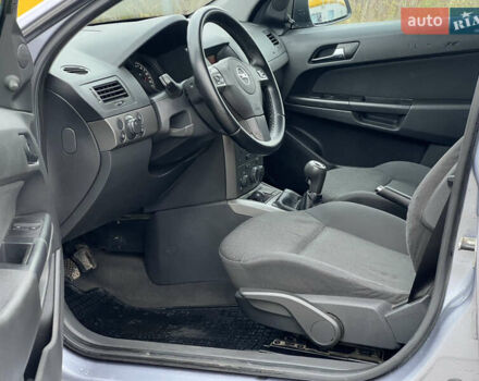 Опель Астра 2006 у Рожище на Automoto.ua Сірий Опель Астра, об'ємом двигуна 1.3 л та пробігом 243 тис. км за 4900 $, фото 17 на Automoto.ua