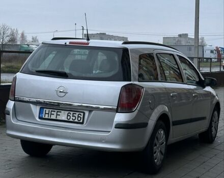 Серый Опель Астра, объемом двигателя 1.7 л и пробегом 290 тыс. км за 1800 $, фото 9 на Automoto.ua