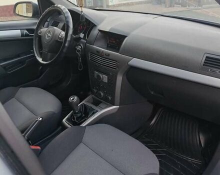 Опель Астра 2006 в Черткове на Automoto.ua Серый Опель Астра, объемом двигателя 1.3 л и пробегом 300 тыс. км за 3999 $, фото 40 на Automoto.ua