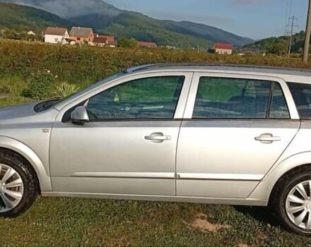 Серый Опель Астра, объемом двигателя 1.9 л и пробегом 258 тыс. км за 4400 $, фото 4 на Automoto.ua