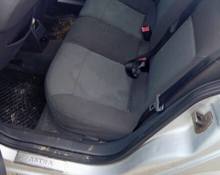 Серый Опель Астра, объемом двигателя 1.7 л и пробегом 273 тыс. км за 1800 $, фото 5 на Automoto.ua