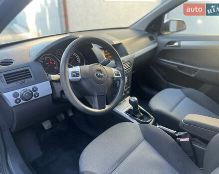 Сірий Опель Астра, об'ємом двигуна 1.25 л та пробігом 275 тис. км за 5300 $, фото 15 на Automoto.ua