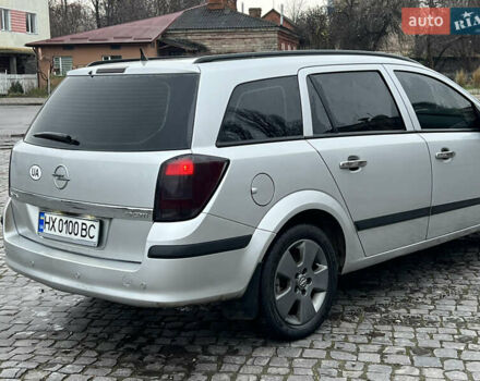 Серый Опель Астра, объемом двигателя 1.91 л и пробегом 349 тыс. км за 4600 $, фото 4 на Automoto.ua