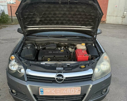 Серый Опель Астра, объемом двигателя 1.6 л и пробегом 308 тыс. км за 5299 $, фото 7 на Automoto.ua
