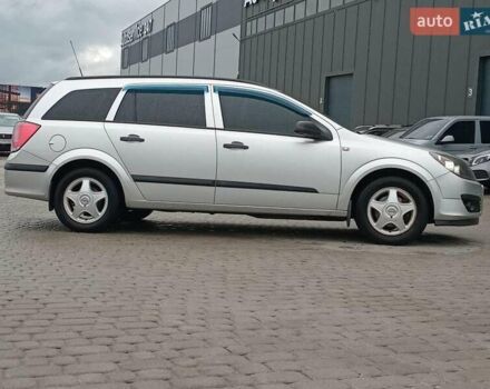 Сірий Опель Астра, об'ємом двигуна 1.3 л та пробігом 250 тис. км за 5190 $, фото 4 на Automoto.ua