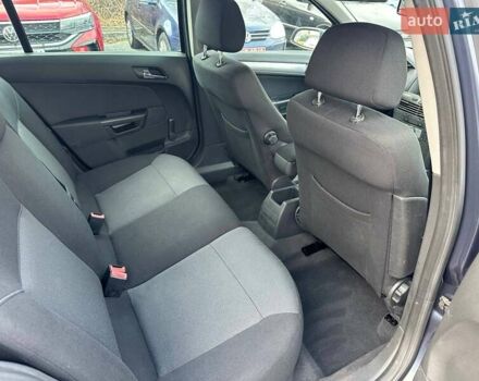 Серый Опель Астра, объемом двигателя 1.6 л и пробегом 126 тыс. км за 5450 $, фото 13 на Automoto.ua