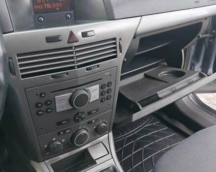 Опель Астра 2006 в Черткове на Automoto.ua Серый Опель Астра, объемом двигателя 1.3 л и пробегом 300 тыс. км за 3999 $, фото 53 на Automoto.ua