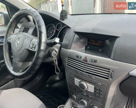 Опель Астра 2006 в Тернополе на Automoto.ua Серый Опель Астра, объемом двигателя 1.2 л и пробегом 300 тыс. км за 3999 $, фото 49 на Automoto.ua