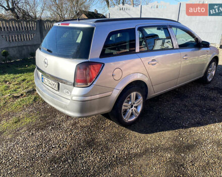 Серый Опель Астра, объемом двигателя 1.3 л и пробегом 385 тыс. км за 4500 $, фото 1 на Automoto.ua