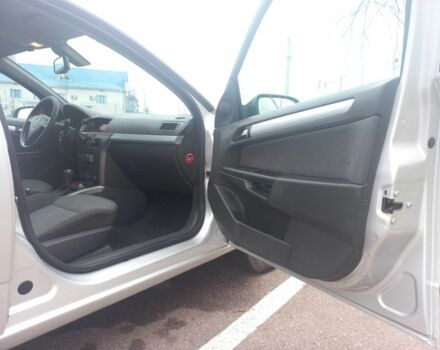 Серый Опель Астра, объемом двигателя 1.6 л и пробегом 227 тыс. км за 4474 $, фото 8 на Automoto.ua