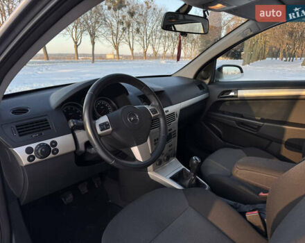 Сірий Опель Астра, об'ємом двигуна 1.6 л та пробігом 215 тис. км за 4950 $, фото 18 на Automoto.ua