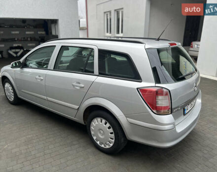 Серый Опель Астра, объемом двигателя 1.36 л и пробегом 270 тыс. км за 3900 $, фото 10 на Automoto.ua