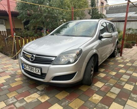 Серый Опель Астра, объемом двигателя 1.7 л и пробегом 285 тыс. км за 4200 $, фото 4 на Automoto.ua