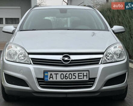 Серый Опель Астра, объемом двигателя 1.36 л и пробегом 270 тыс. км за 3900 $, фото 62 на Automoto.ua
