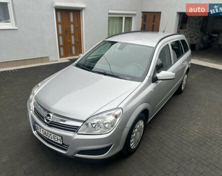 Серый Опель Астра, объемом двигателя 1.36 л и пробегом 270 тыс. км за 3900 $, фото 28 на Automoto.ua