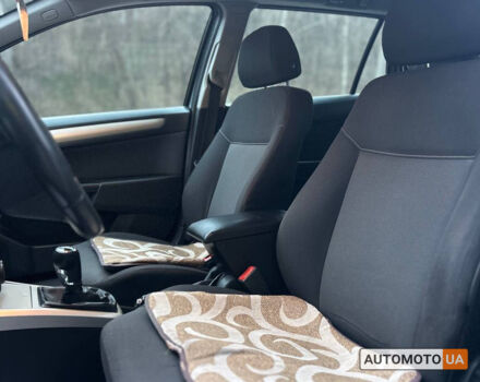 Серый Опель Астра, объемом двигателя 1.7 л и пробегом 321 тыс. км за 6000 $, фото 8 на Automoto.ua