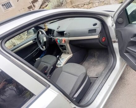 Опель Астра 2007 у Хмельницькому на Automoto.ua Сірий Опель Астра, об'ємом двигуна 1.6 л та пробігом 385 тис. км за 4300 $, фото 3 на Automoto.ua