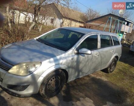 Серый Опель Астра, объемом двигателя 1.3 л и пробегом 277 тыс. км за 4500 $, фото 3 на Automoto.ua