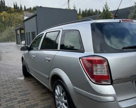 Серый Опель Астра, объемом двигателя 1.7 л и пробегом 270 тыс. км за 3850 $, фото 3 на Automoto.ua