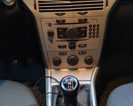 Серый Опель Астра, объемом двигателя 1.9 л и пробегом 365 тыс. км за 2600 $, фото 5 на Automoto.ua