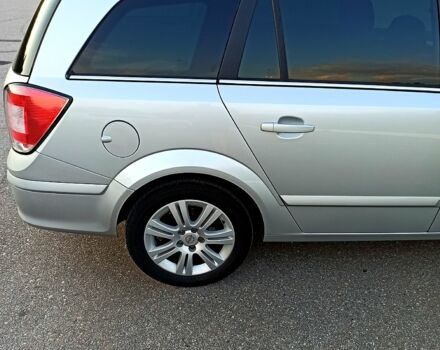 Серый Опель Астра, объемом двигателя 1.6 л и пробегом 180 тыс. км за 5300 $, фото 2 на Automoto.ua