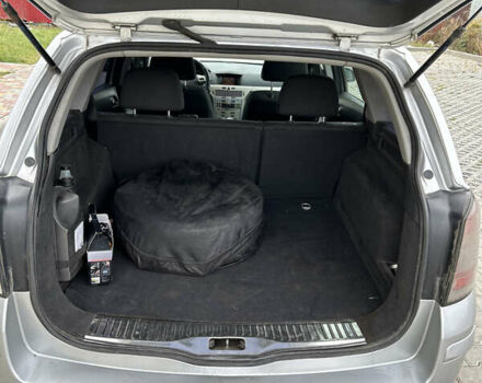 Серый Опель Астра, объемом двигателя 1.6 л и пробегом 250 тыс. км за 5350 $, фото 13 на Automoto.ua