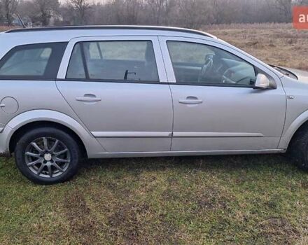 Серый Опель Астра, объемом двигателя 1.6 л и пробегом 239 тыс. км за 5200 $, фото 3 на Automoto.ua