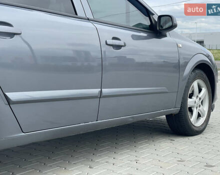 Серый Опель Астра, объемом двигателя 1.9 л и пробегом 203 тыс. км за 5800 $, фото 13 на Automoto.ua