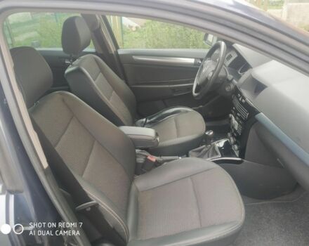 Сірий Опель Астра, об'ємом двигуна 1.6 л та пробігом 300 тис. км за 4700 $, фото 4 на Automoto.ua