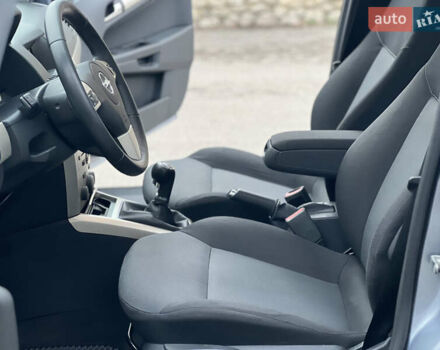 Сірий Опель Астра, об'ємом двигуна 1.7 л та пробігом 240 тис. км за 5199 $, фото 28 на Automoto.ua