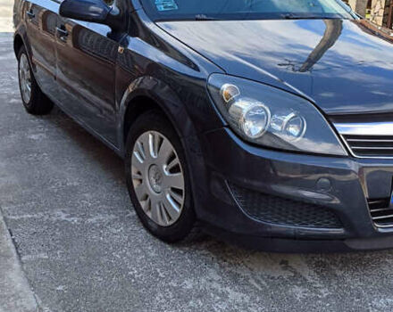 Серый Опель Астра, объемом двигателя 1.9 л и пробегом 293 тыс. км за 3900 $, фото 15 на Automoto.ua