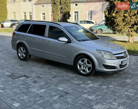 Серый Опель Астра, объемом двигателя 1.69 л и пробегом 334 тыс. км за 3850 $, фото 1 на Automoto.ua