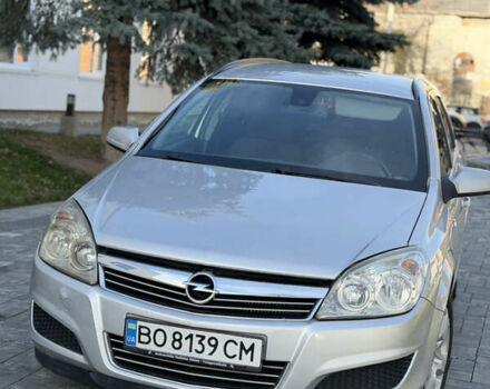 Серый Опель Астра, объемом двигателя 1.69 л и пробегом 334 тыс. км за 3850 $, фото 10 на Automoto.ua