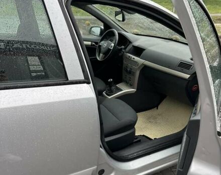 Сірий Опель Астра, об'ємом двигуна 1.7 л та пробігом 267 тис. км за 5200 $, фото 3 на Automoto.ua
