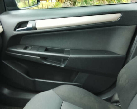 Серый Опель Астра, объемом двигателя 1.91 л и пробегом 241 тыс. км за 5400 $, фото 8 на Automoto.ua