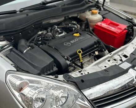 Серый Опель Астра, объемом двигателя 1.6 л и пробегом 160 тыс. км за 5400 $, фото 55 на Automoto.ua