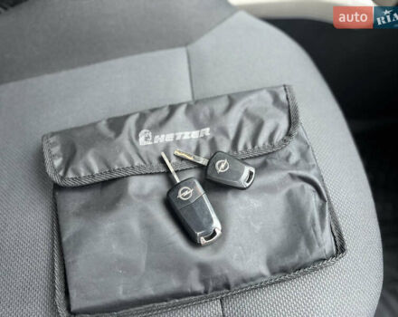 Серый Опель Астра, объемом двигателя 1.36 л и пробегом 270 тыс. км за 3900 $, фото 120 на Automoto.ua