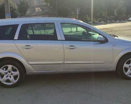 Серый Опель Астра, объемом двигателя 1.69 л и пробегом 330 тыс. км за 5222 $, фото 5 на Automoto.ua