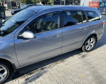 Серый Опель Астра, объемом двигателя 1.6 л и пробегом 209 тыс. км за 4800 $, фото 4 на Automoto.ua