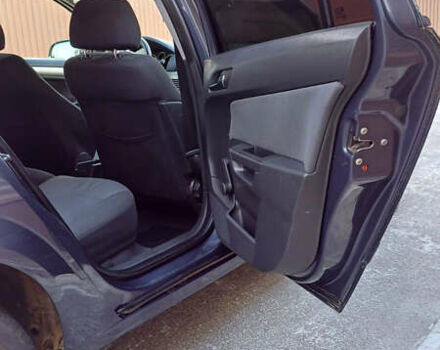 Серый Опель Астра, объемом двигателя 1.9 л и пробегом 293 тыс. км за 3900 $, фото 22 на Automoto.ua