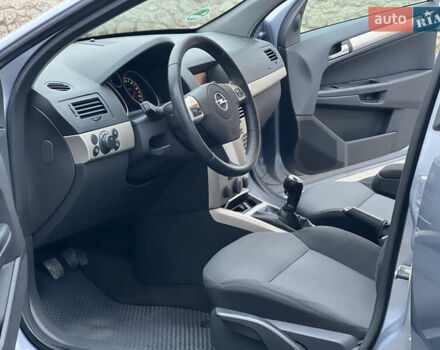 Сірий Опель Астра, об'ємом двигуна 1.7 л та пробігом 240 тис. км за 5199 $, фото 27 на Automoto.ua
