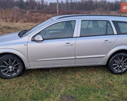 Серый Опель Астра, объемом двигателя 1.6 л и пробегом 239 тыс. км за 5200 $, фото 5 на Automoto.ua