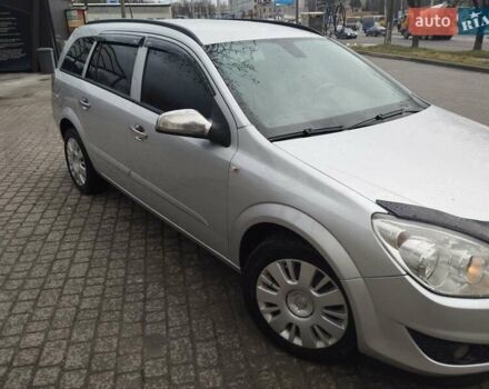 Серый Опель Астра, объемом двигателя 1.7 л и пробегом 250 тыс. км за 5300 $, фото 3 на Automoto.ua