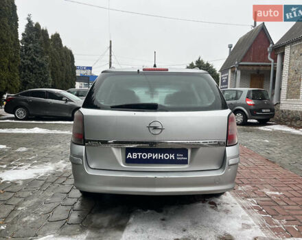 Серый Опель Астра, объемом двигателя 1.6 л и пробегом 169 тыс. км за 4500 $, фото 5 на Automoto.ua